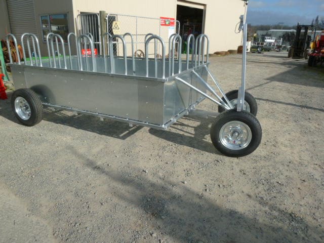 What to Look For in a Portable Cattle Feeder